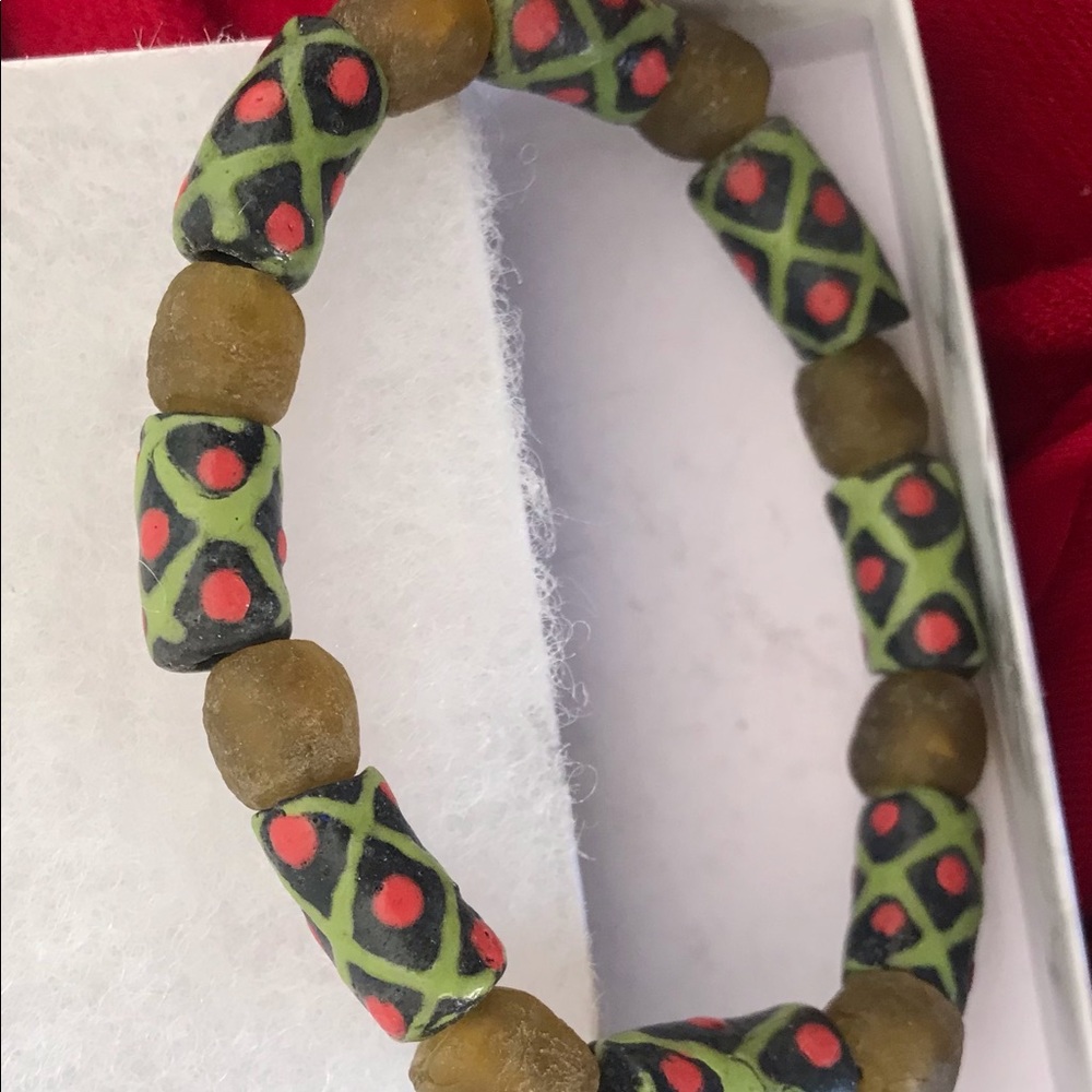 African artiste bracelet